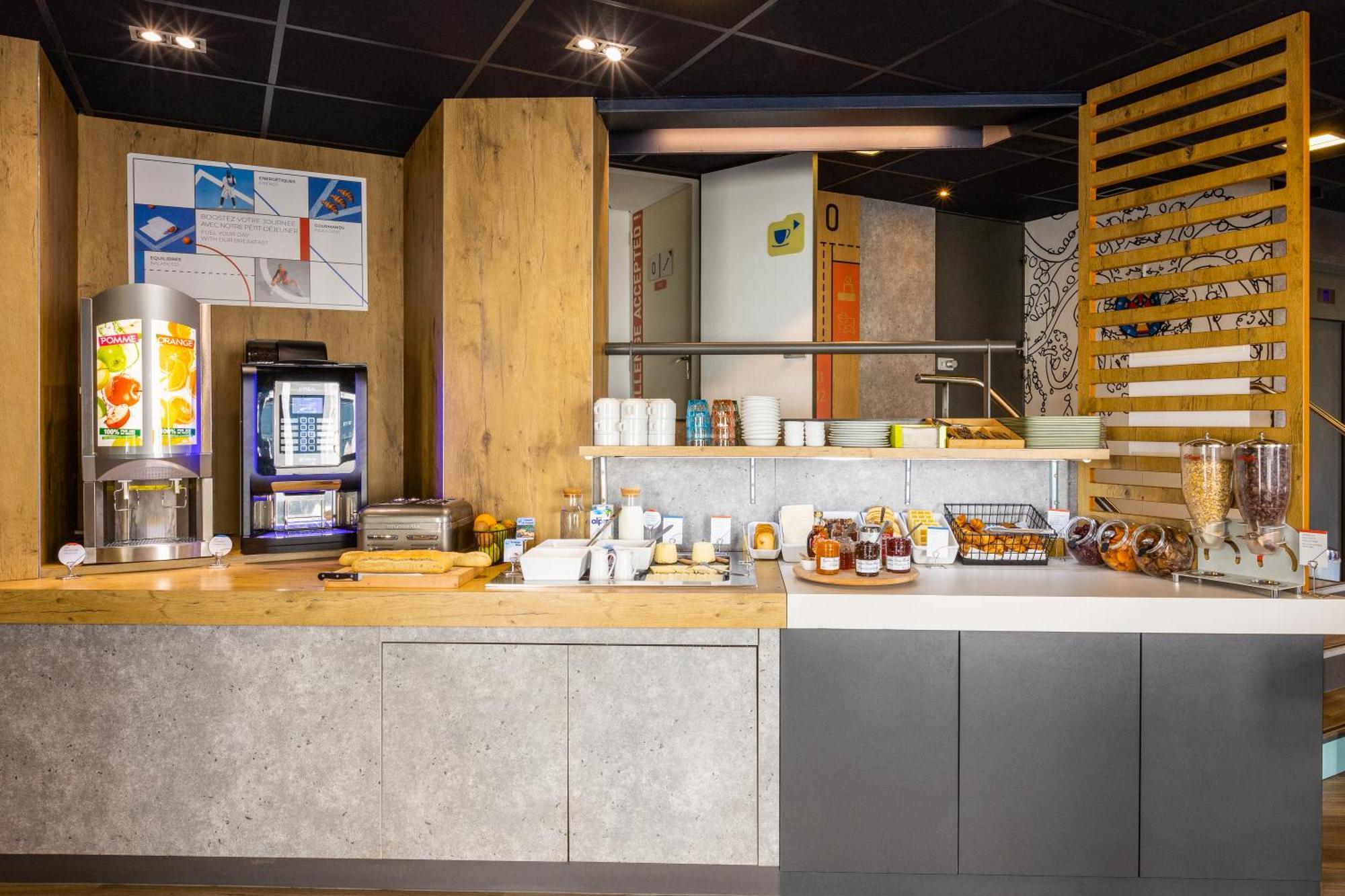 Ibis Budget Angouleme Centre Екстериор снимка