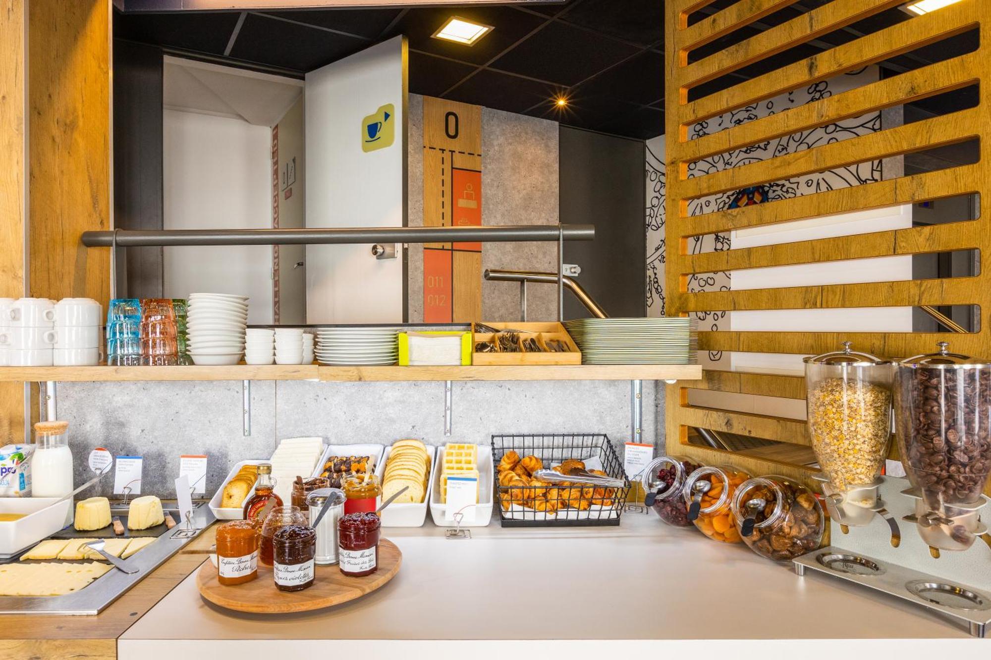 Ibis Budget Angouleme Centre Екстериор снимка